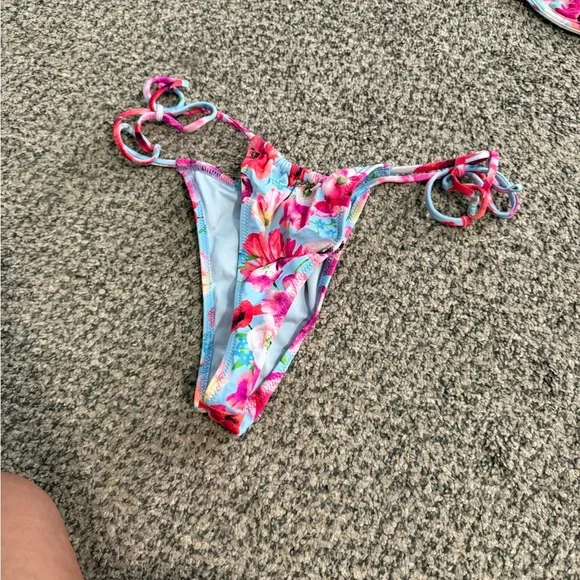 Victoria's Secret Pink and Blue Bikini - Picture 3 of 8